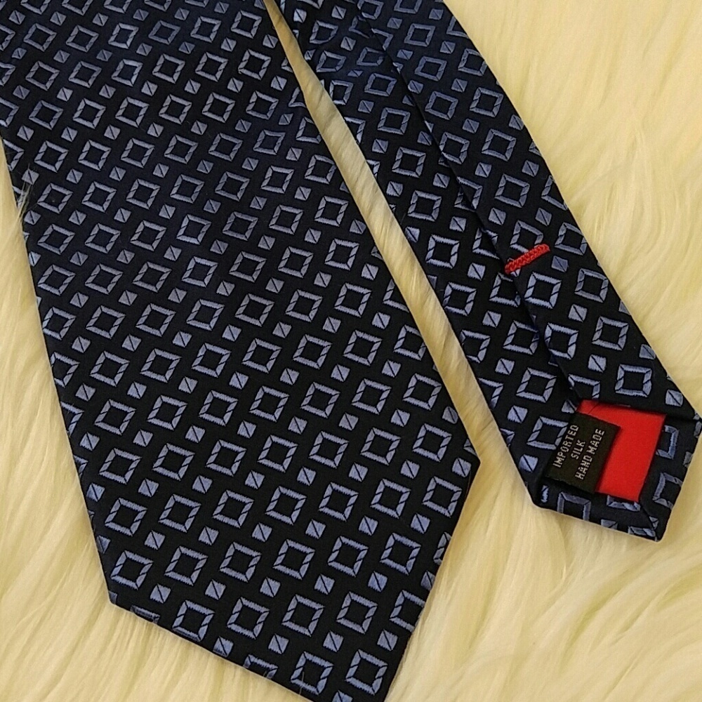 Stunning Oscar De La Renta Blue Tie 59"